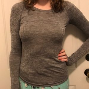 Heathered Gray Lulu Lemon compression tes